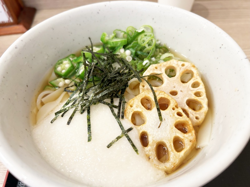 明治村　グルメ　2026　涼感グルメ　なごや庵　スタミナきしめん　260621 a